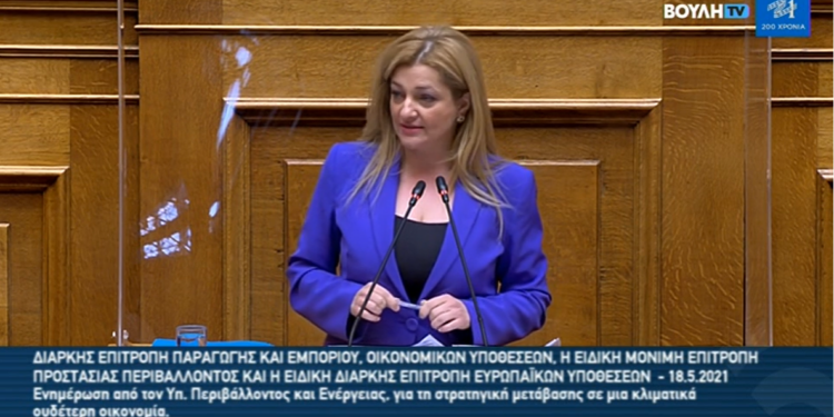 ΔΙΟΝΥΣΙΑ ΑΥΓΕΡΙΝΟΠΟΥΛΟΥ: “Η κλιματική κρίση μας χτυπά την πόρτα”