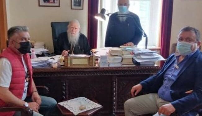 Προσφορά μασκών από τον Δήμο Πύργου στην Ι. Μητρόπολη Ηλείας