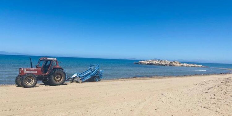 Καθαρισμός Παραλιών από τον Δήμο Ανδραβίδας-Κυλλήνης