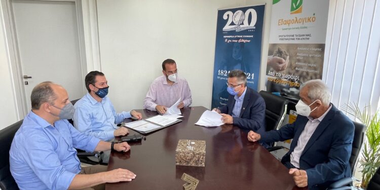 ΠΕΡΙΦΕΡΕΙΑ ΔΥΤΙΚΗΣ ΕΛΛΑΔΑΣ: Υπογραφή προγραμματικής συμφωνίας για την υποστήριξη λειτουργίας του Εδαφολογικού Εργαστηρίου Δυτικής Ελλάδας