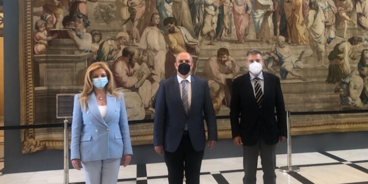 ΔΙΟΝΥΣΙΑ ΑΥΓΕΡΙΝΟΠΟΥΛΟΥ: “Οι πληγέντες αγρότες θα αποζημιωθούν έγκαιρα και δίκαια!”
