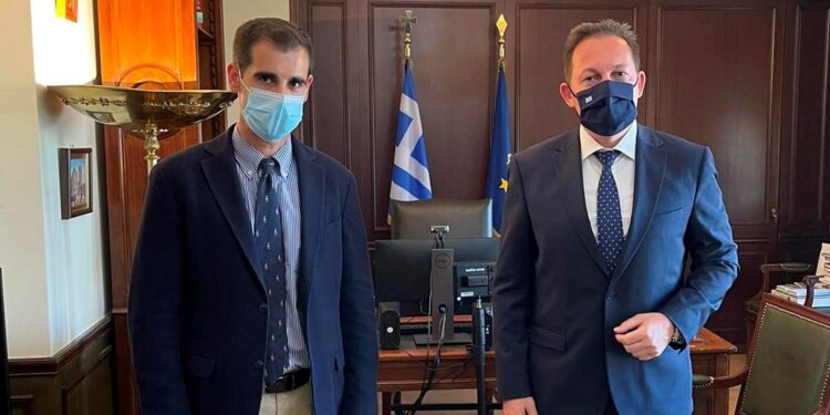 Συνάντηση Αντιπεριφερειάρχη Π.Ε Ηλείας, Β. Γιαννόπουλου με  τον Αναπληρωτή Υπουργό Εσωτερικών,  Στ. Πέτσα