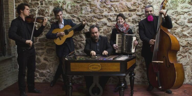 ΔΗΜΟΣ ΠΥΡΓΟΥ: Η Banda Iovanica στο Port Festival