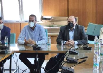 Σύσκεψη συντονισμού στην ΠΕ Ηλείας με τη συμμετοχή κυβερνητικού κλιμακίου για την στήριξη των πολιτών στις πυρόπληκτες περιοχές