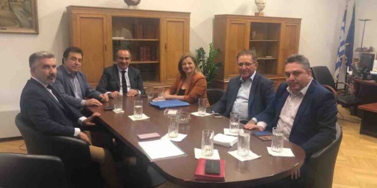 ΔΙΟΝΥΣΙΑ ΑΥΓΕΡΙΝΟΠΟΥΛΟΥ: Ανοίγει ο σταθμός ΕΚΑΒ στη Ζαχάρω