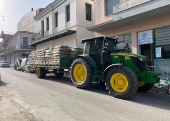 Προσφορά αγάπης ιδιωτών στο Κοινωνικό Παντοπωλείο του Δήμου Ήλιδας