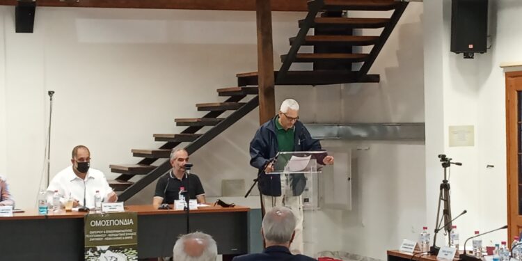 Ο Φωκίων Ζαΐμης στη συνεδρίαση του Δ.Σ. της Ομοσπονδίας Εμπορίου και Επιχειρηματικότητας, στα Καλάβρυτα