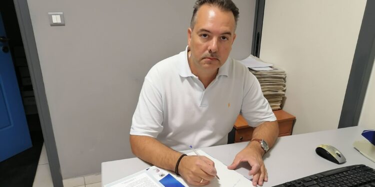 Ο Ιστορικός Θοδωρής Λάμπρος στον ΛΕΤΡΙΝΑ FM: “Υπάρχει τεράστιο έλλειμμα ιστορικής γνώσης”