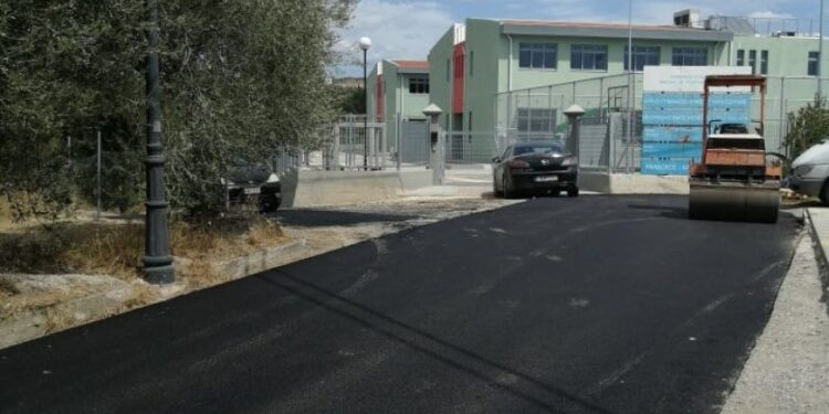 ΣΥΛΛΟΓΟΣ ΓΟΝΕΩΝ ΚΑΙ ΚΗΔΕΜΟΝΩΝ  ΓΥΜΝ – ΛΥΚΕΙΟΥ ΚΑΡΑΤΟΥΛΑ: “«κλείσιμο ολιγομελών τμημάτων στην Β΄και Γ΄ Λυκείου Καράτουλα”