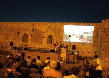 ΔΗΜΑΡΧΙΣ ΠΥΡΓΟΥ: “Η τέχνη του Μίκη Θεοδωράκη είναι ταυτισμένη με έναν λαό που αντιστέκεται»