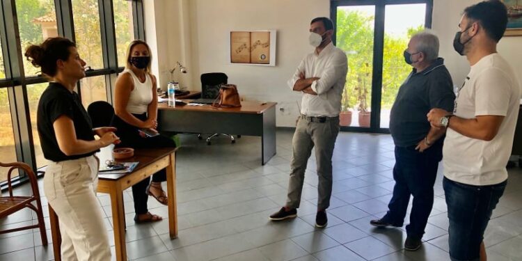 ΑΝΔΡΕΑΣ ΝΙΚΟΛΑΚΟΠΟΥΛΟΣ: “Ενδυνάμωση του κοινωνικού και πολιτιστικού ρόλου της ΕΡΤ Πύργου”