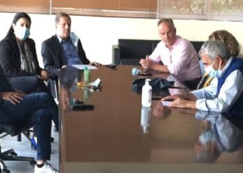 Γεωργιόπουλος προς Κεραμέως: “Όχι συγχωνεύσεις τμημάτων στα Γυμνάσια Πελοπίου και Λάλα”