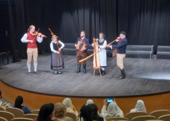 ΔΗΜΟΣ ΗΛΙΔΑΣ: Ένα όμορφο μουσικό ταξίδι χάρισαν 45 νέοι από το Μπάλιγκεν της Γερμανίας