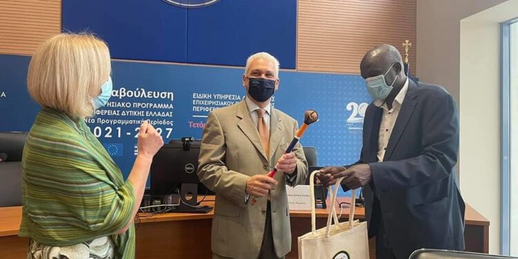 Συνάντηση Αντιπεριφερειάρχη Επιχειρηματικότητας Έρευνας και Καινοτομίας Φωκίωνα Ζαΐμη με την Πρόξενο της Κένυας Βίκυ Πανταζοπούλου