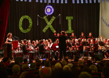 “Mάγεψε” η Φιλαρμονική Λεχαινών στην εκδήλωση για την 28η Οκτωβρίου (φωτος)