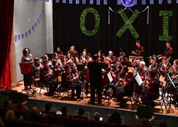 ΝΙΚΟΣ ΚΟΡΟΒΕΣΗΣ: “Φόρος τιμής στους ήρωες του 1940”