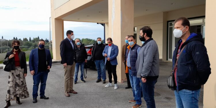Ν.Ε ΣΥΡΙΖΑ- ΠΡΟΟΔΕΥΤΙΚΗ ΣΥΜΜΑΧΙΑ: Επίσκεψη στα νοσοκομεία Πύργου και Αμαλιάδας