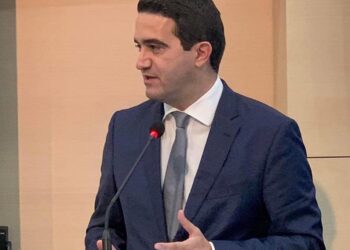 ΜΙΧΑΛΗΣ ΚΑΤΡΙΝΗΣ: “Η κυβέρνηση Μητσοτάκη αδιαφορεί για τις μικρές επιχειρήσεις”