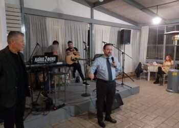 Ο αεικίνητος Νίκος Κοροβέσης κοντά σε συλλόγους και κοινότητες