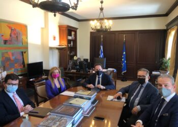 ΕΠΙΚΟΙΝΩΝΊΑ ΑΥΓΕΡΙΝΟΠΟΥΛΟΥ – ΠΕΤΣΑ: Έγκριση 300.000 ευρώ στο Δήμο Ζαχάρως – Φιγαλείας για την ενίσχυση των μέσων πολιτικής προστασίας