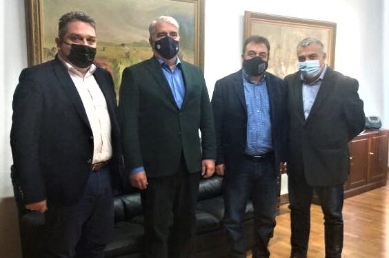 Συνάντηση του δημάρχου Πύργου Παναγιώτη Αντωνακόπουλου με τον Υφυπουργό Αγροτικής Ανάπτυξης Σίμο Κεδίκογλου
