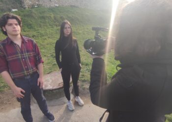 Στάσου ολόρθη Ελευθεριά!