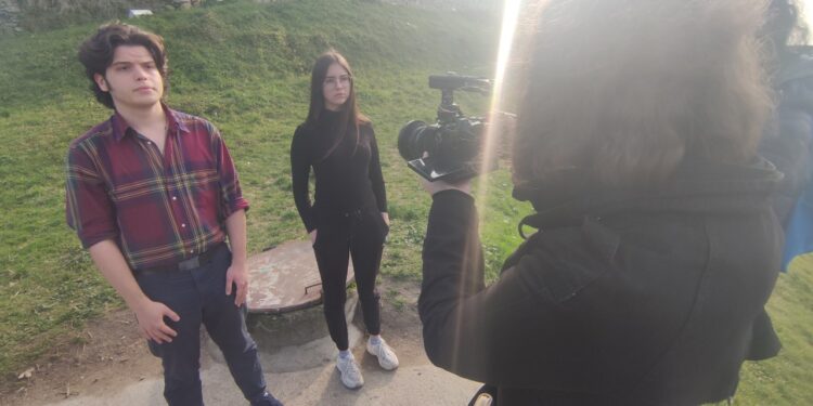 Στάσου ολόρθη Ελευθεριά!