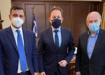 ΑΝΔΡΕΑΣ ΝΙΚΟΛΑΚΟΠΟΥΛΟΣ: “Εγκρίθηκαν ΟΛΑ τα  προτεινόμενα έργα και ένα ακόμα : Τα Φωτοβολταικά!”
