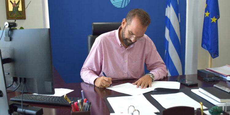 Νέες πιστώσεις ενέκρινε ο Περιφερειάρχης Ν. Φαρμάκης για τις πληρωμές δικαιούχων των Σχεδίων Βελτίωσης