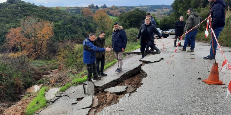 Σύσκεψη υπό τον Αντιπεριφερειάρχη Π.Ε Ηλείας Β. Γιαννόπουλο, και αυτοψίες για τις ζημιές στον Δήμο Ανδραβίδας – Κυλλήνης
