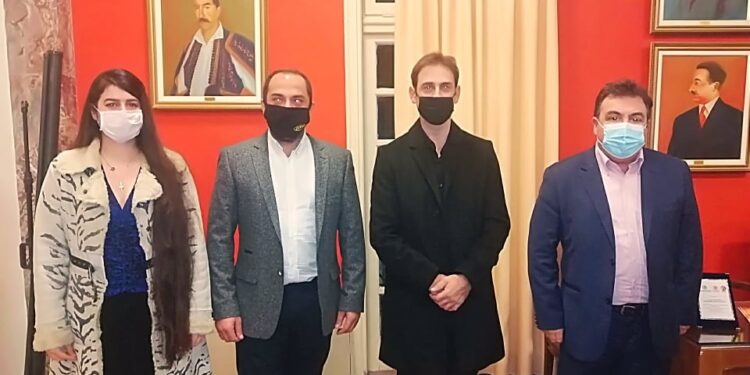 ΔΗΜΟΣ ΠΥΡΓΟΥ: Ο δήμαρχος Πύργου τίμησε τους αθλητές του Συλλόγου Κινεζικών Πολεμικών Τεχνών