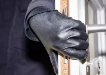 Εξιχνιάστηκαν πέντε κλοπές σε οικίες, κατάστημα ηλεκτρικών ειδών και όχημα στον Πύργο Ηλείας