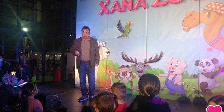 ΔΗΜΟΣ ΠΥΡΓΟΥ: Η μαγεία των Χριστουγέννων  είναι εδώ! (φωτος)