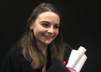 ΦΕΣΤΙΒΑΛ ΟΛΥΜΠΙΑΣ ΓΙΑ ΠΑΙΔΙΑ ΚΑΙ ΝΕΟΥΣ: Συνέντευξη της Zofia Stafiej – (ΠΡΩΤΑΓΩΝΙΣΤΡΙΑ «I NEVER CRY»)