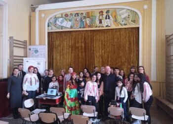 Ένα βιβλίο για το Σχολείο “Νίκος Καζαντζάκης” της Ρoυμανίας