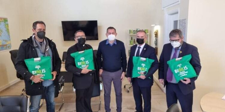 Το κατασκηνωτικό πρόγραμμα στην συνάντηση Θ. Βασιλόπουλου με εκπροσώπους «Ιωνικού Χωριού»