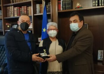 ΔΗΜΟΣ ΠΥΡΓΟΥ: Επίσκεψη του απερχόμενου Διοικητή Πυροσβεστικών Υπηρεσιών Ηλείας στον Δήμαρχο Πύργου