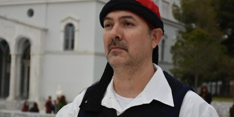 O Ιστορικός Θεόδωρος Λάμπρος στον ΛΕΤΡΙΝΑ FM: “Πολυσύνθετο ιστορικό γεγονός η επανάσταση του 1821”