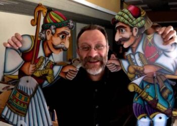 Ο Άθως Δανέλλης μιλά για τα ηρωϊκά έργα του Θεάτρου Σκιών (βίντεο)