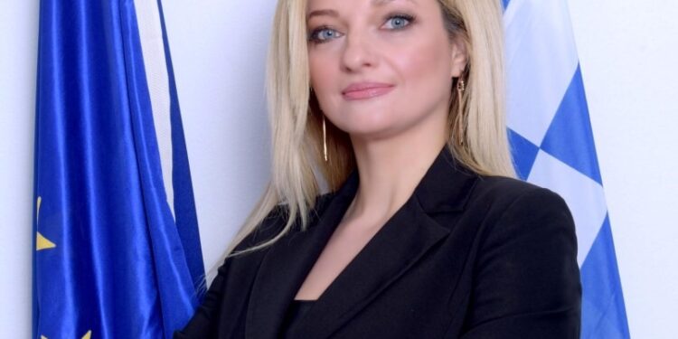 ΔΙΟΝΥΣΙΑ ΑΥΓΕΡΙΝΟΠΟΥΛΟΥ: Επικοινωνία με τη Διοίκηση της ΔΕΗ για την αύξηση της τιμής του αγροτικού ρεύματος