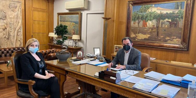 ΔΙΟΝΥΣΙΑ ΑΥΓΕΡΙΝΟΠΟΥΛΟΥ: Συναντήσεις με τον Υπ. Αγροτικής Ανάπτυξης και Τροφίμων