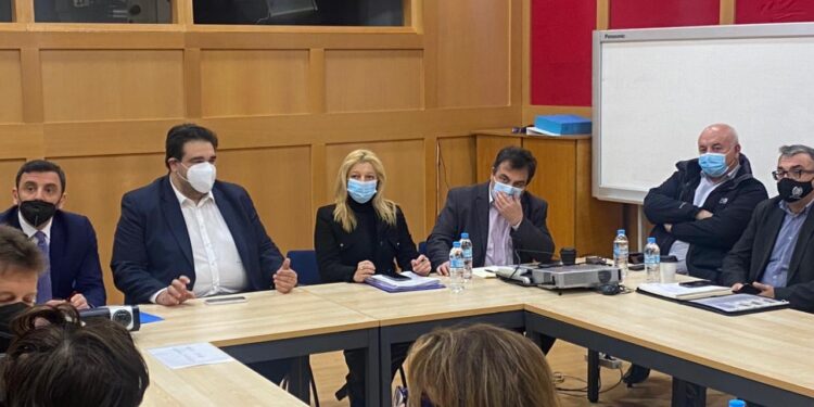 ΔΙΟΝΥΣΙΑ ΑΥΓΕΡΙΝΟΠΟΥΛΟΥ: Συνάντηση εργασίας με τον Υφυπ. Ψηφιακής Διακυβέρνησης, Θ. Λιβάνιο, για τις διεκδικούμενες εκτάσεις σε Κουτσοχέρα, Μουζάκι, Περιστέρι και Χειμαδιό
