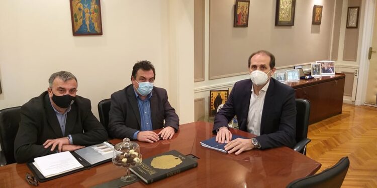 ΔΗΜΟΣ ΠΥΡΓΟΥ: Συνάντηση  δημάρχου Πύργου με τον  Υφυπουργό Οικονομικών Απόστολο Βεσυρόπουλο
