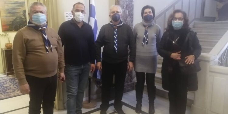 ΔΗΜΟΣ ΠΥΡΓΟΥ: Πρόσκοποι και Τραπεζικοί προσφέρουν τρόφιμα για τον λαό της Ουκρανίας