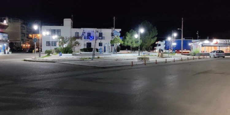 ΔΗΜΟΣ ΑΝΔΡΑΒΙΔΑΣ – ΚΥΛΛΗΝΗΣ: Αναβάθμιση ηλεκτροφωτισμού στην πλατεία Κυλλήνης
