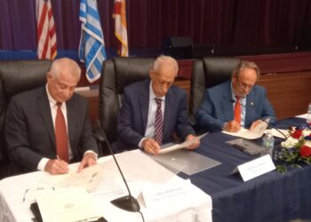 Με Εθνική Περηφάνεια και συγκίνηση πραγματοποιήθηκε η δεύτερη φάση αδελφοποίησης του Δήμου Ήλιδας με το Tarpon Springs (φωτος)