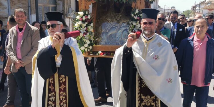 Λαμπροτρίτη στην Παναγία την Καθολική Γαστούνης (φωτος)