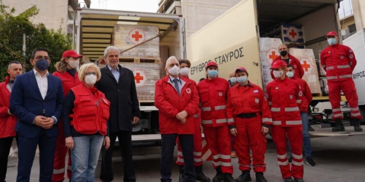 Ο Ελληνικός Ερυθρός Σταυρός απέστειλε 50 τόνους ανθρωπιστικής βοήθειας εντός της Οδησσού (βίντεο)