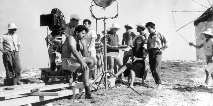 “Μανταλένα” στην Αμαλιάδα και “Ευδοκία” στον Πύργο