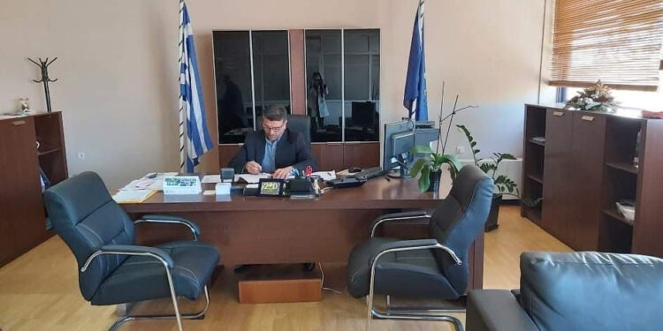ΔΗΜΟΣ ΑΝΔΡΑΒΙΔΑΣ – ΚΥΛΛΗΝΗΣ: Υπεγράφη η σύμβαση για το πρώτο από τα έργα του Open Mall Βάρδας